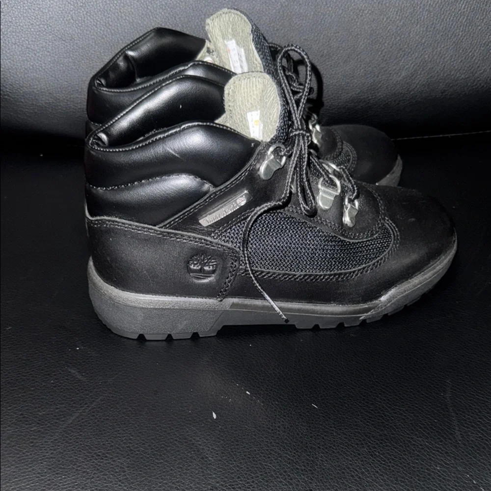 Timberland‎ Black Outdoor Boots with Sturdy Construction